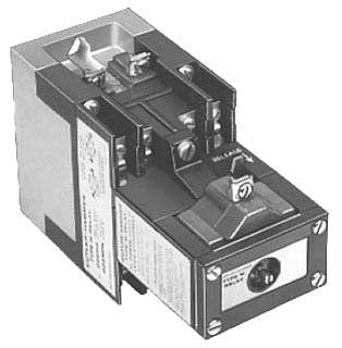 Cutler-Hammer D26MRD202B1 DC Relay | 240V 2-Pole Mechanical Latch D26 Series