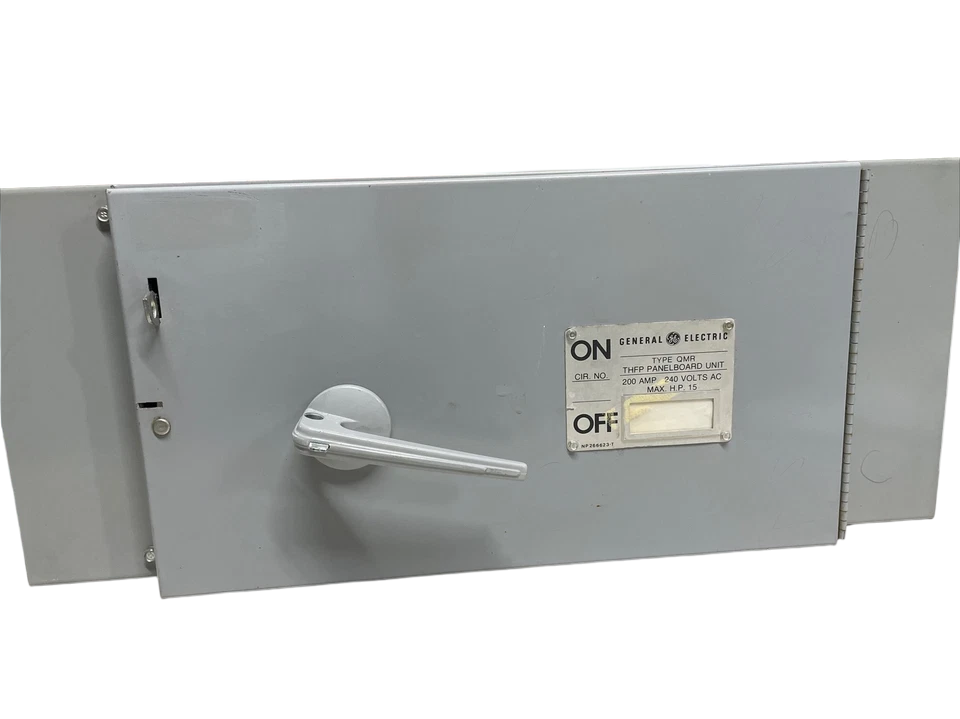 General Electric QMR224 Switch | Type QMR QMR 240V 200A
