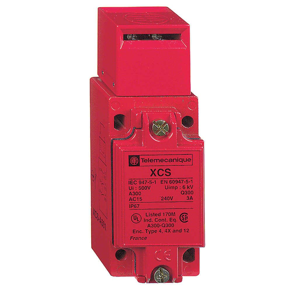 Telemecanique XCSA703 Safety Switch 2NC 1NO Slow Break XCS