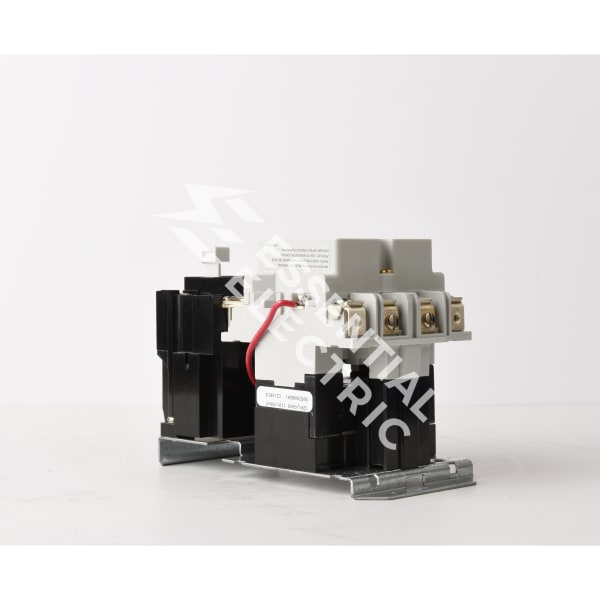 Cutler Hammer A200M1CACD Motor Starter 3 pole 3 phase 600V 27A 110V coil A200 Series