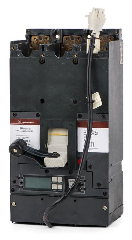 General Electric SKHC3608L4XX Circuit Breaker | 600V 800A 3P 35kA@480V Bolt-On Spectra Series