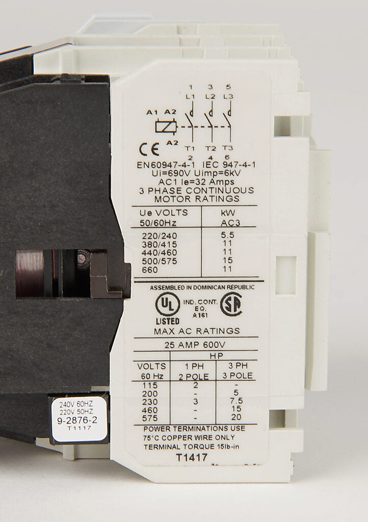 Cutler Hammer CE15ENS3BB Contactor 3 pole 3 phase 600V 25A 220V coil