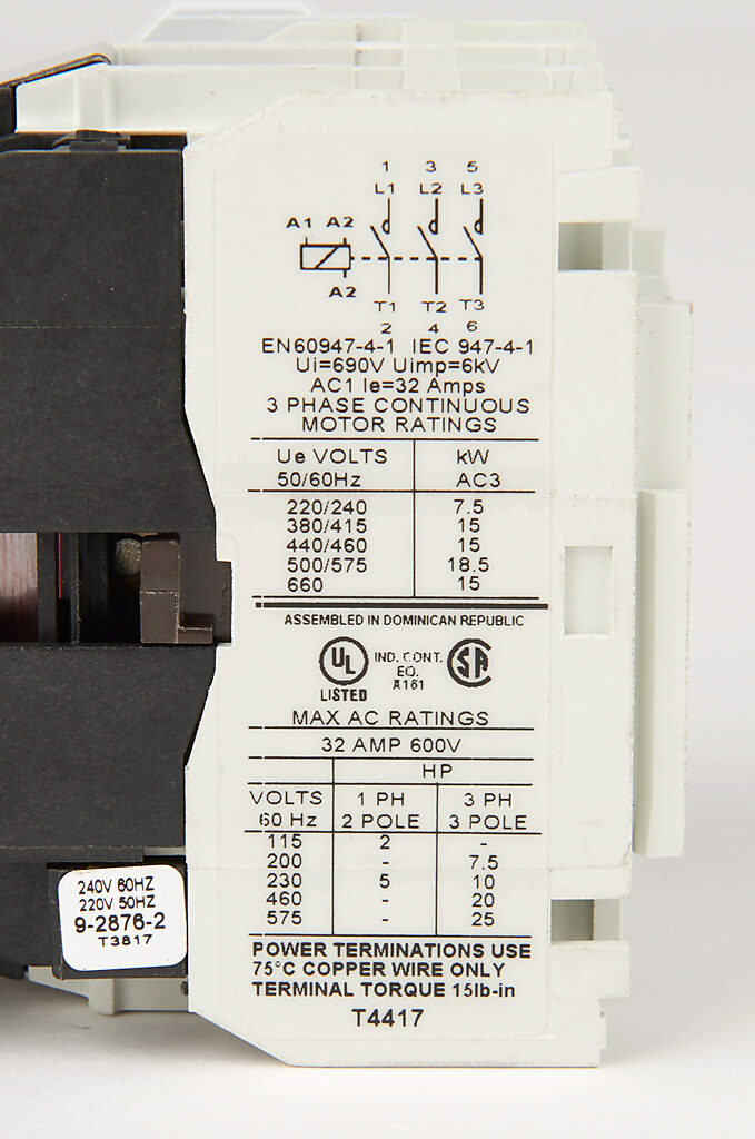 Cutler Hammer CE15FNS3BB Contactor | 3P 3Ph 600V 32A 220V Coil Non-Reversing