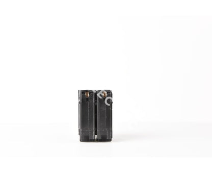 Square D HOM225 Circuit Breaker | 120/240V 25A 2P 10kA@240V Plug-In HOMELINE
