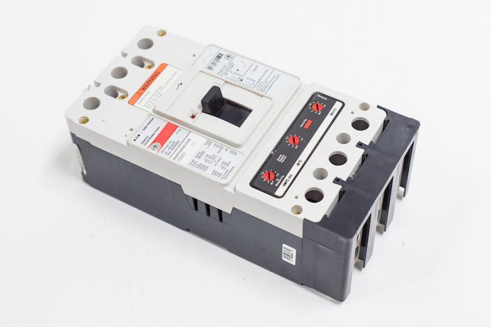 KD3350Y Cutler Hammer Molded Case Circuit Breaker Series C 350A 600V - Essential Electric Supply